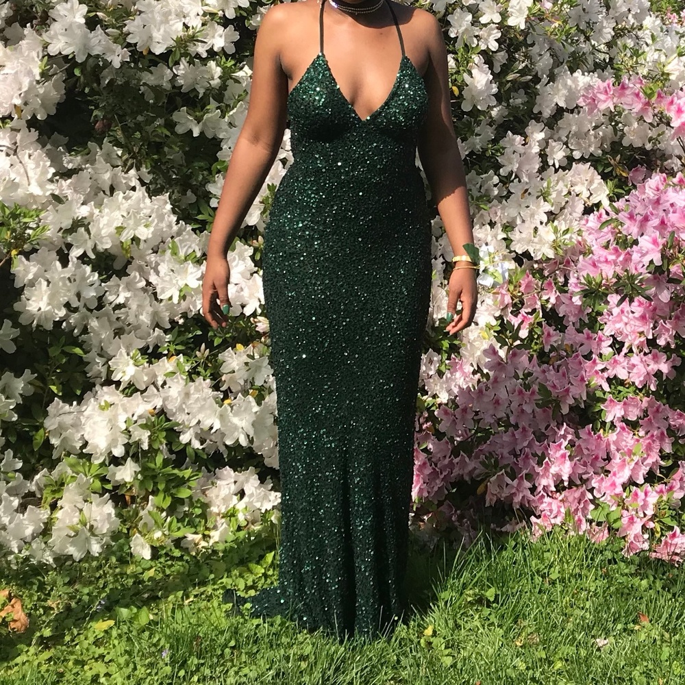 Scala V-neck Prom Dress